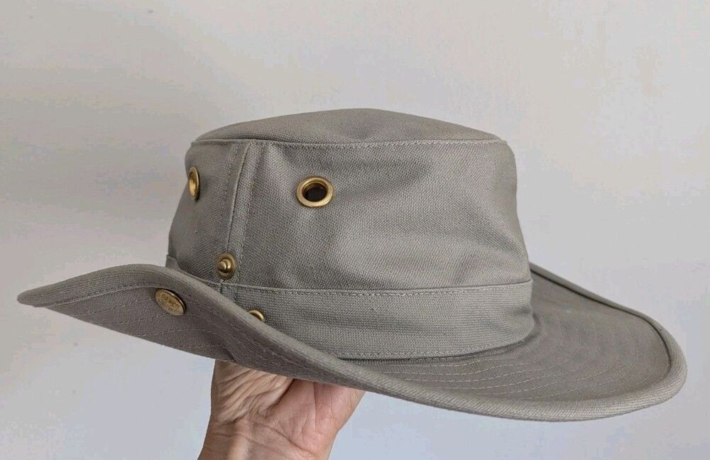 Vintage Tilley T3 Classic Cotton Duck Hat Made in Canada Khaki 7 5/8 XL Safari